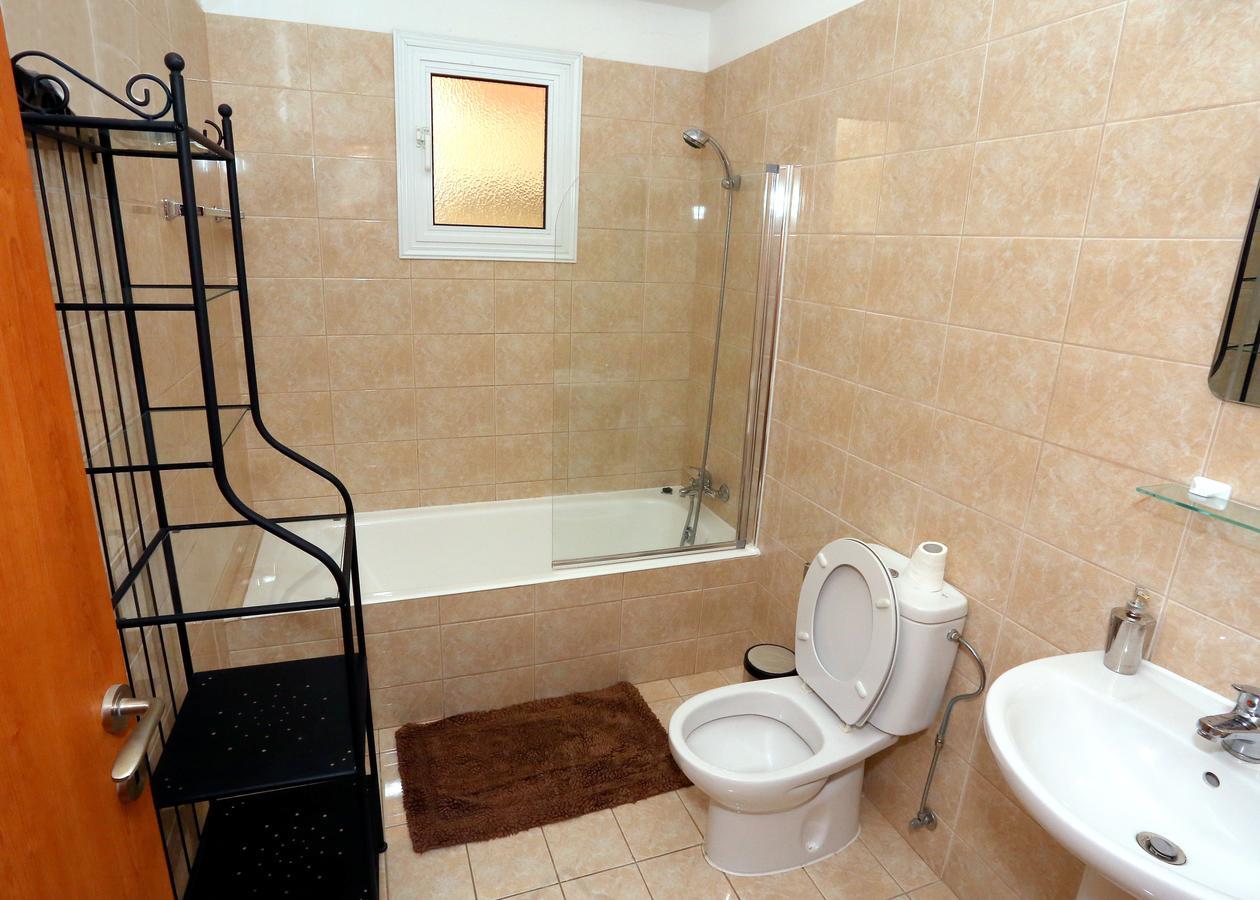 Penelope Court Apartment 102 ラルナカ エクステリア 写真