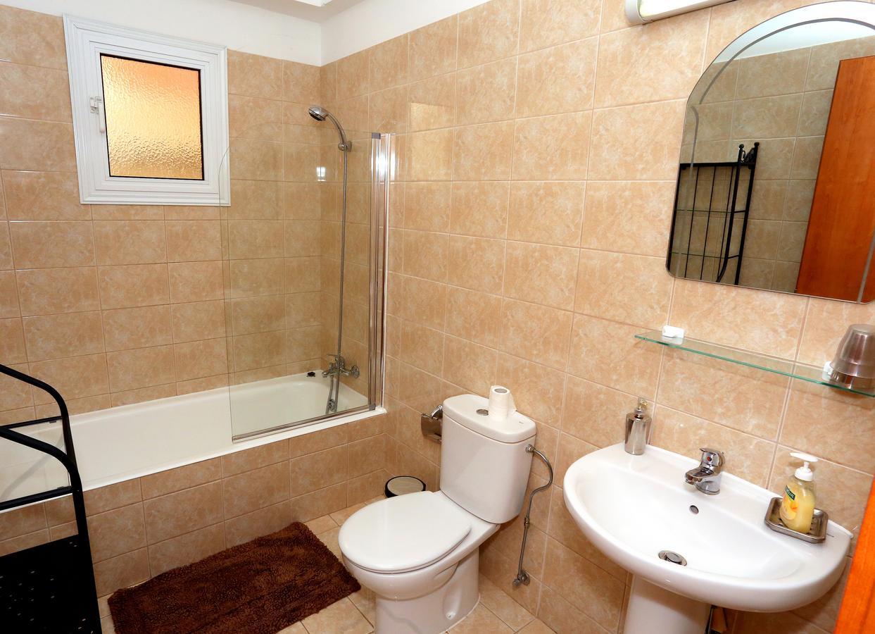 Penelope Court Apartment 102 ラルナカ エクステリア 写真