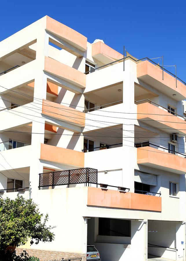 Penelope Court Apartment 102 ラルナカ エクステリア 写真