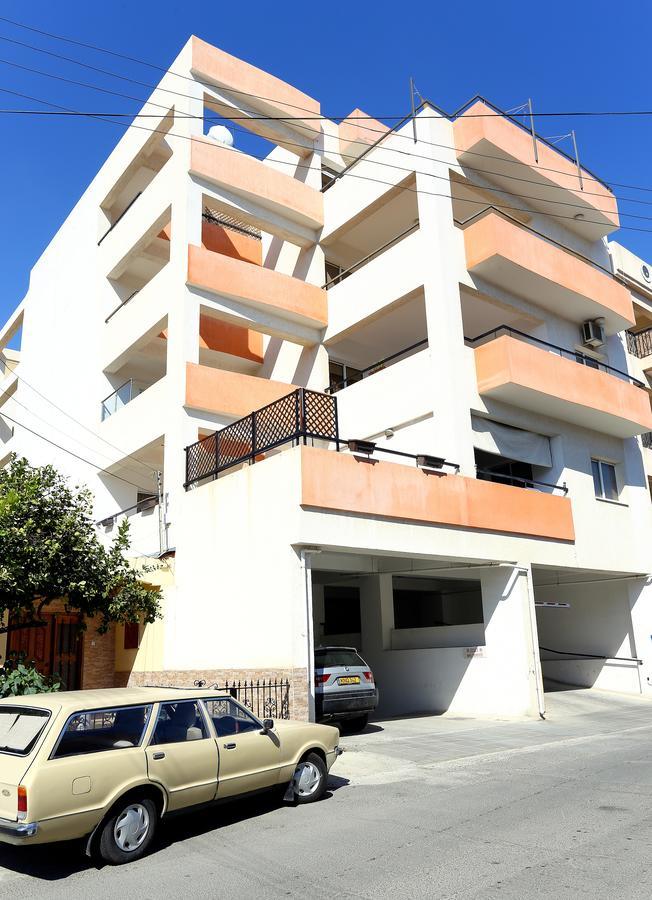 Penelope Court Apartment 102 ラルナカ エクステリア 写真